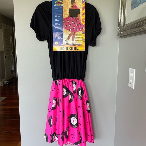 50’s Dress / Costume - Wore this for a party & ready to pass it on!! Adorable!! - Picture 1 of 4